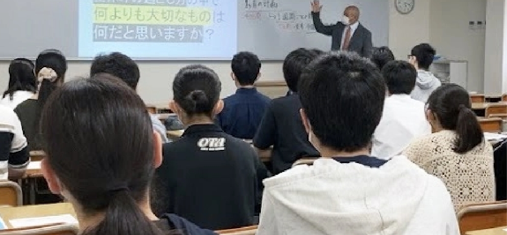 1人ひとりの志望校に沿った進路指導
